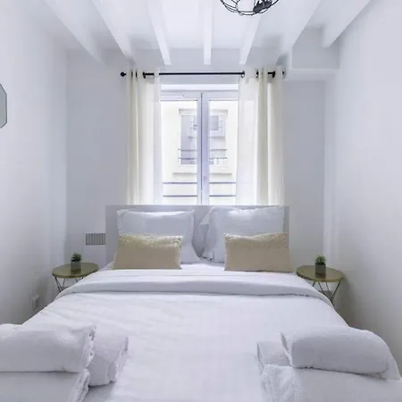 Appartement Grands Boulevards 41 Paris